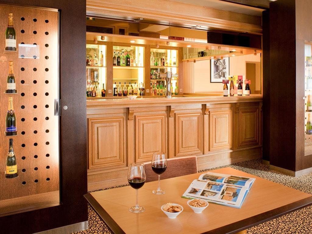 Mercure Calais Centre Bagian luar foto
